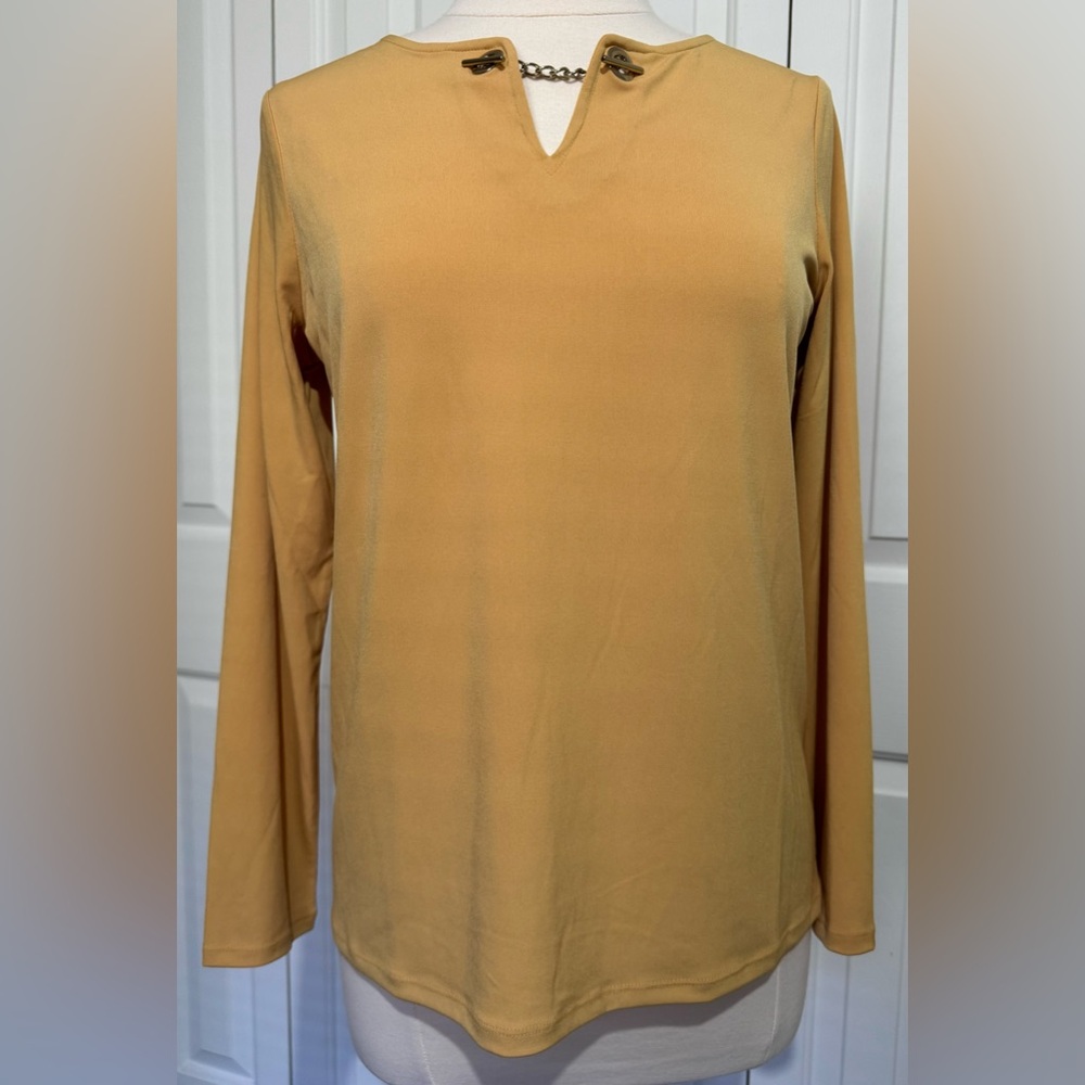2 for $20 Tahari Long Sleeve Knit Top Gold Chain Detail Mustard SZ Medium NWOT